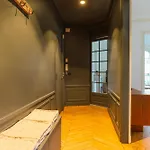 Elegance&refinement close to Sacre Coeur