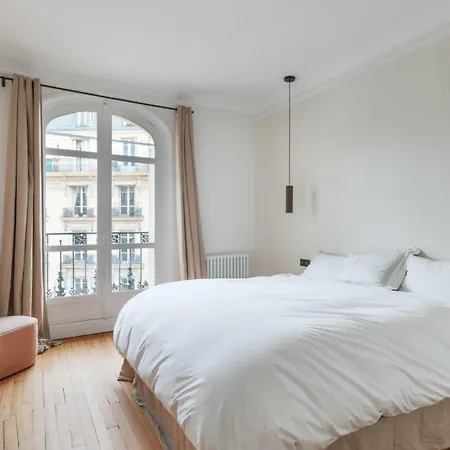 Elegance And Refinement Close To Sacre Coeur Appartamento