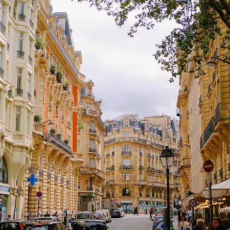 Elegance And Refinement Close To Sacre Coeur Appartamento