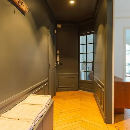 Elegance And Refinement Close To Sacre Coeur Appartamento *