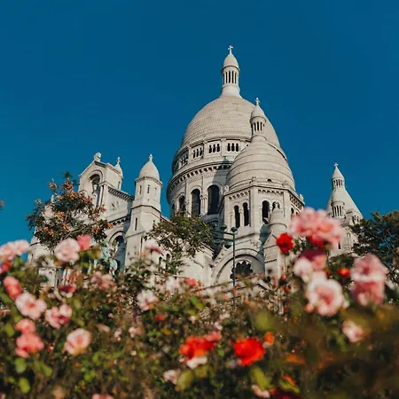 Elegance And Refinement Close To Sacre Coeur * Parigi